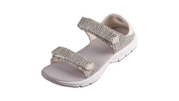 涼鞋代工(gōng)廠是否專業，通過哪些标準判斷?