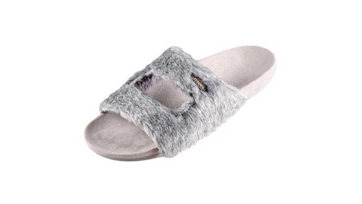 哪裏有(yǒu)高端拖鞋定制的?怎麽選